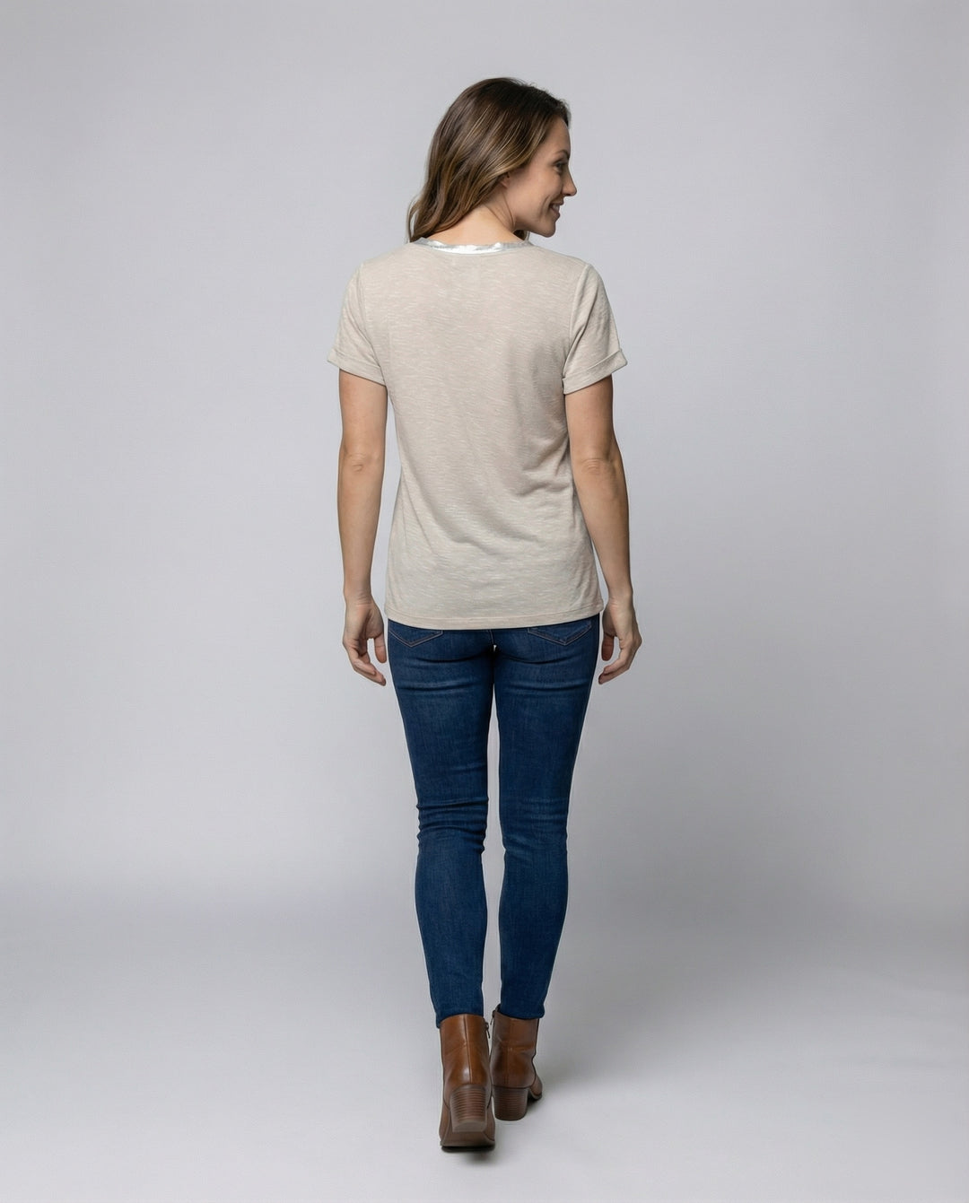 Product 15566690877770 - back_view