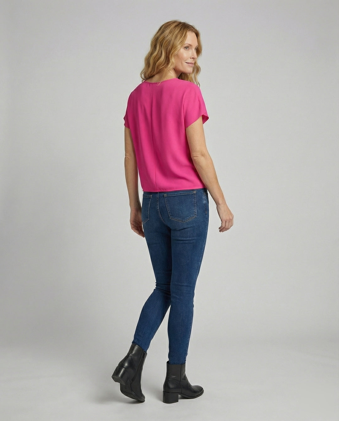 Product 15566701625674 - back_view