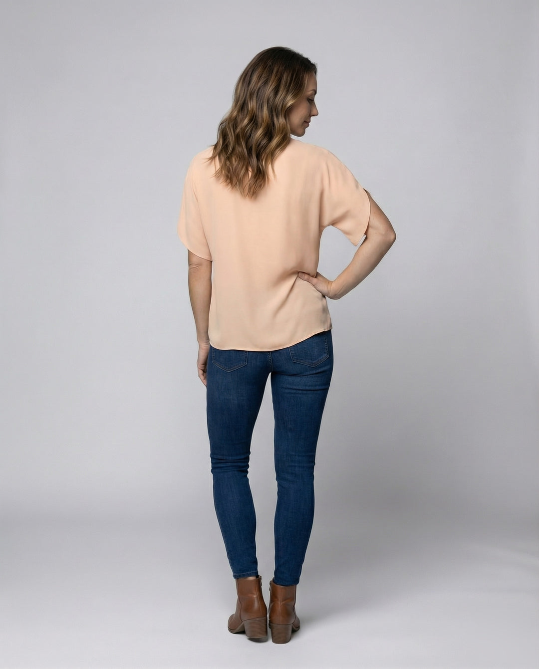 Product 15566705426762 - back_view