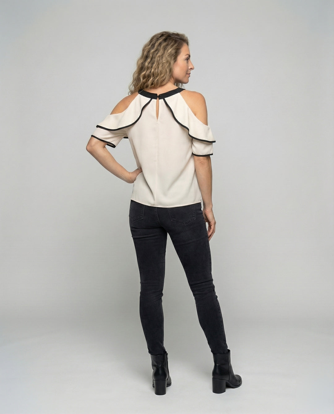 Product 15566705983818 - back_view