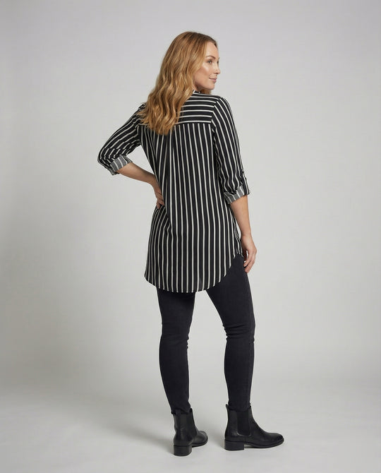 Product 15566736556362 - back_view
