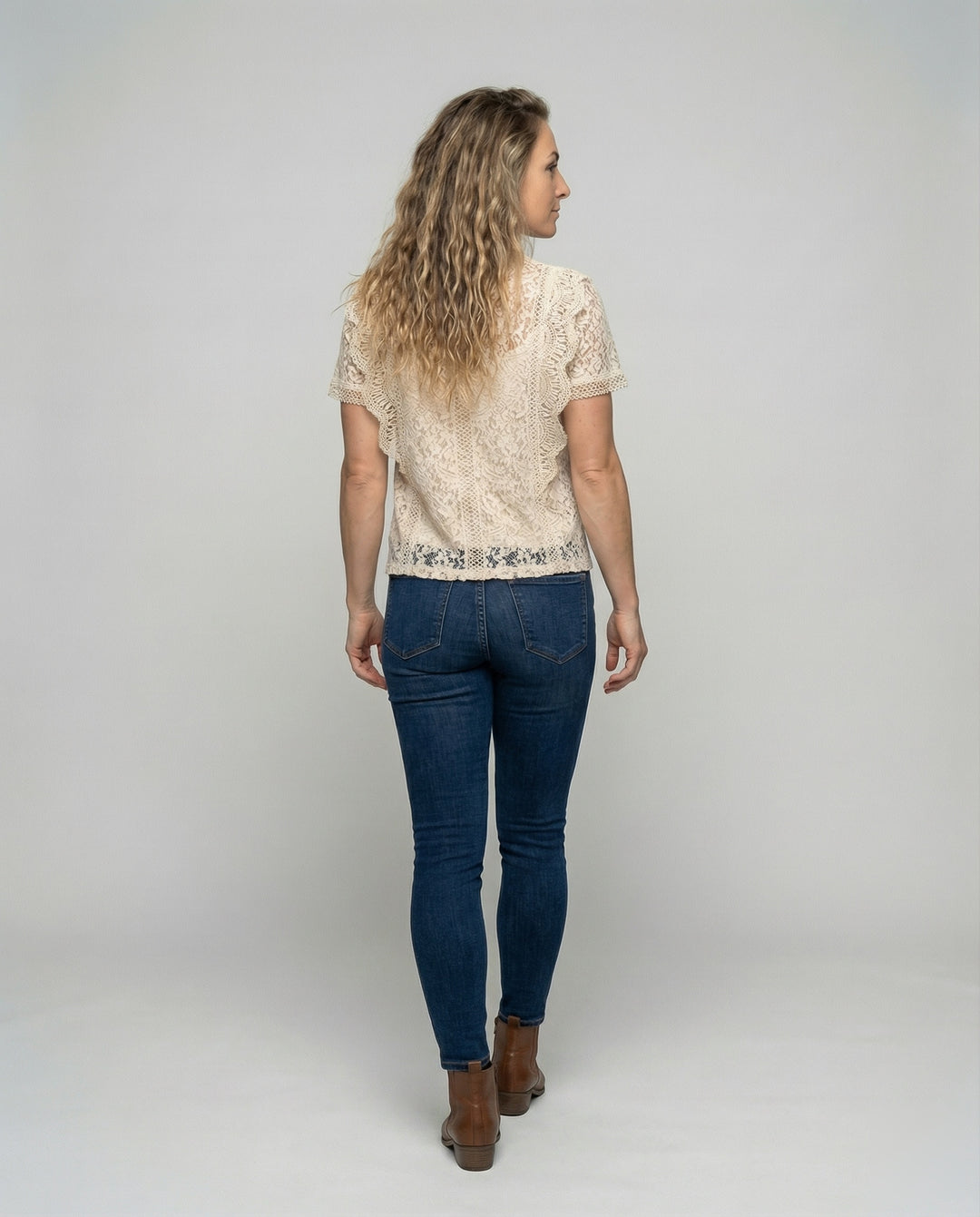 Product 15566742061386 - back_view