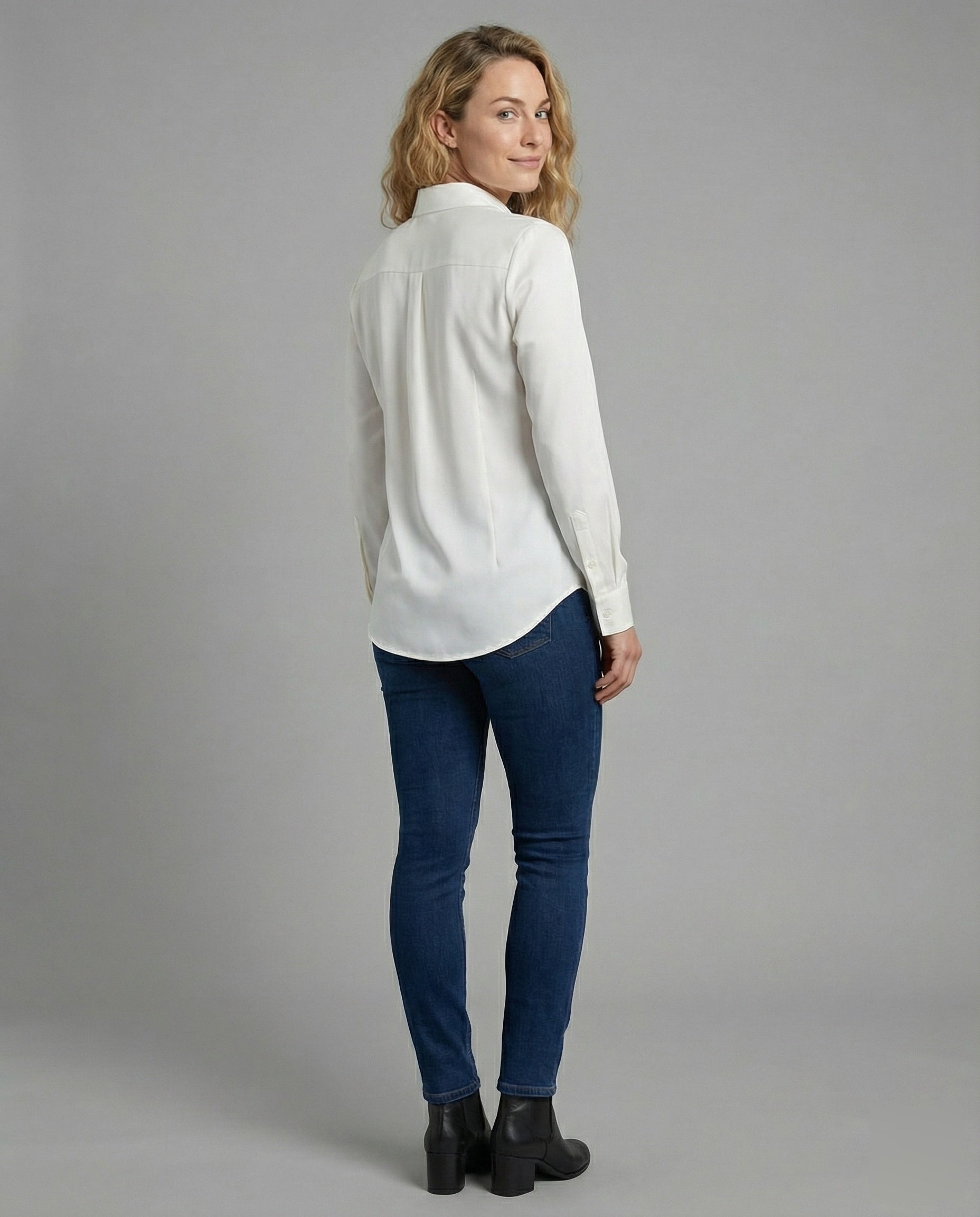 Product 15576229347658 - back_view