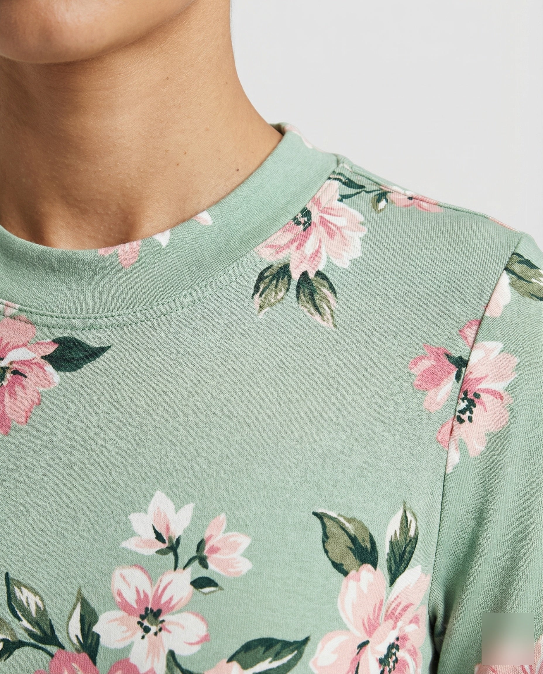 Product 15576229773642 - close_up_detail