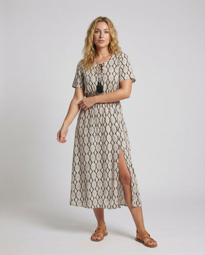 Damen nan gemustertes Midikleid mit elastischem Taillenbund, Quastenband am Ausschnitt und seitlichem Beinschlitz R&B