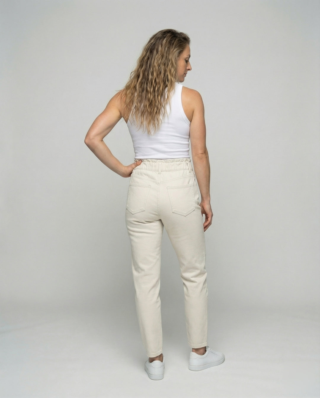 Product 15576233771338 - back_view