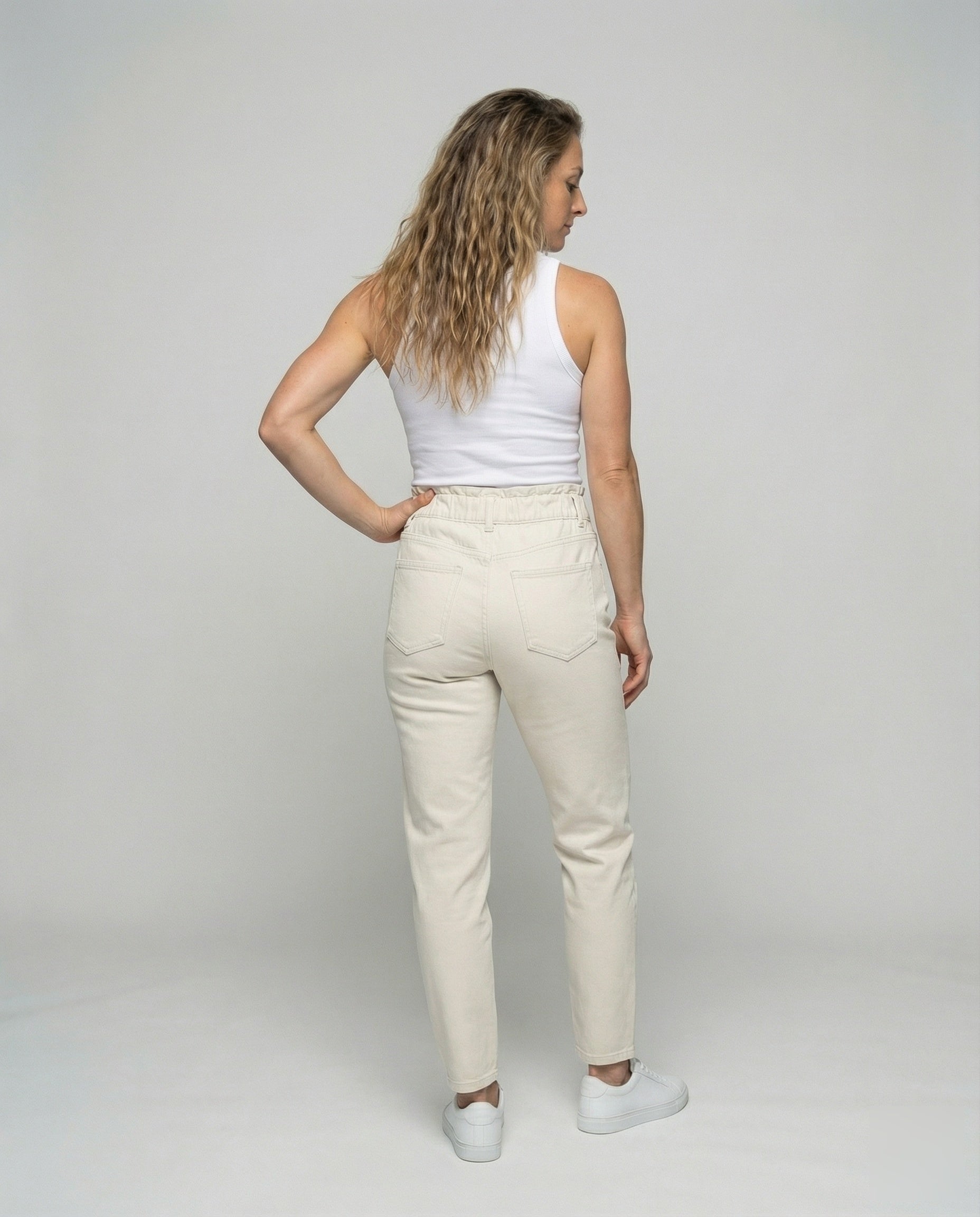 Product 15576233771338 - back_view