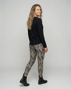 Product 15576235835722 - back_view