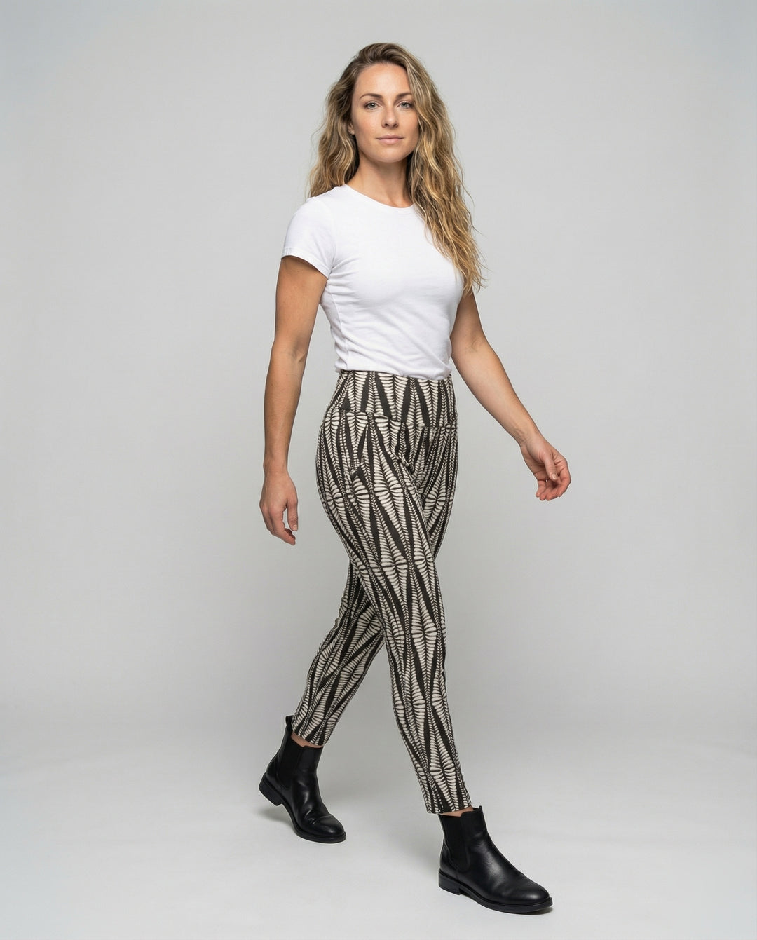 Product 15576235835722 - full_body_front