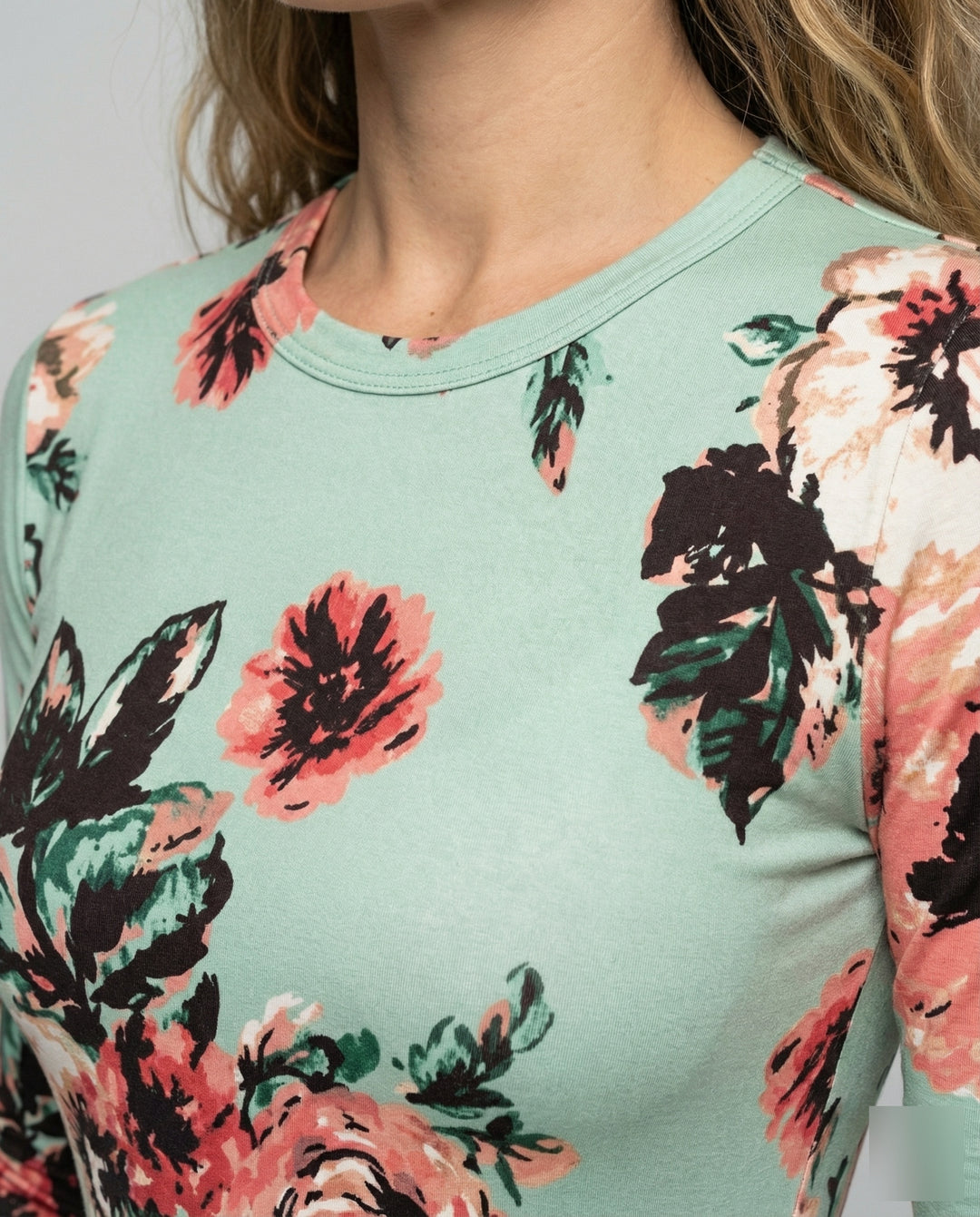 Product 15576236785994 - close_up_detail