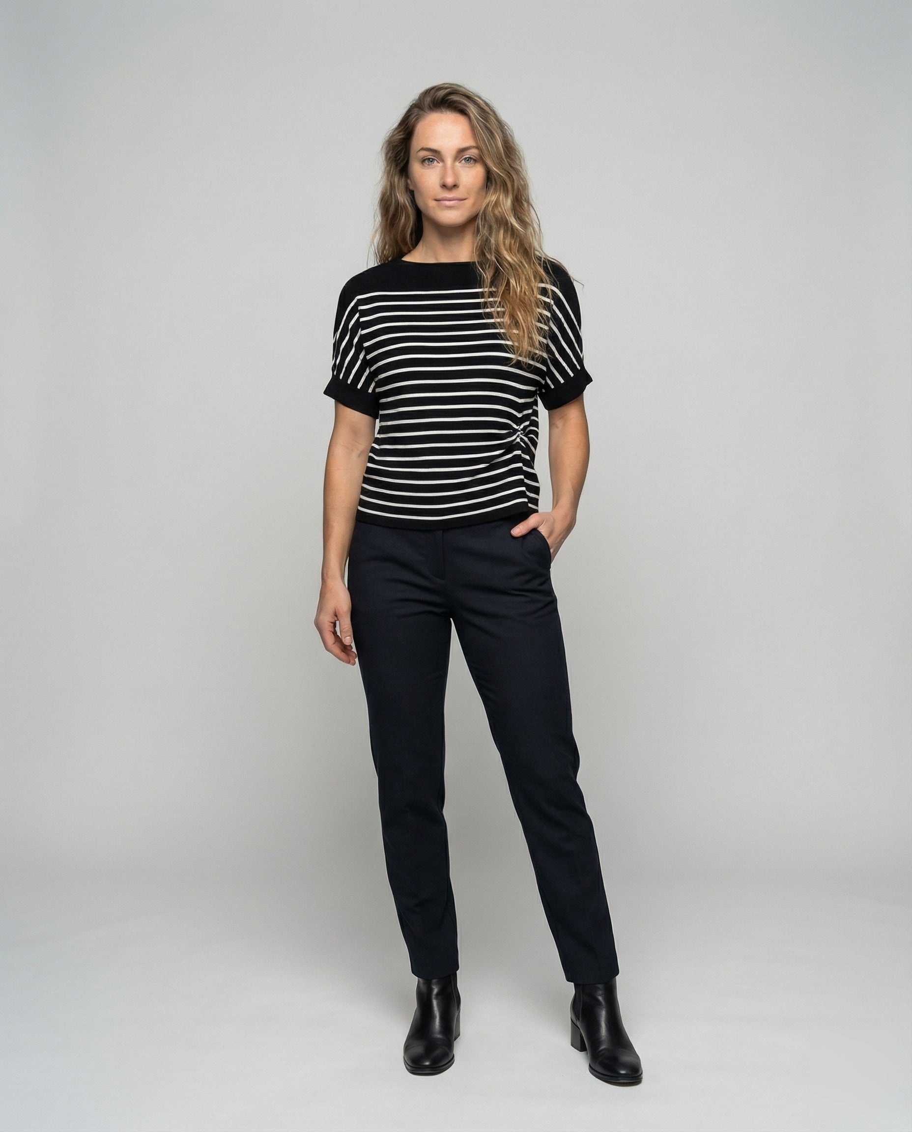 Product 15576240718154 - full_body_front