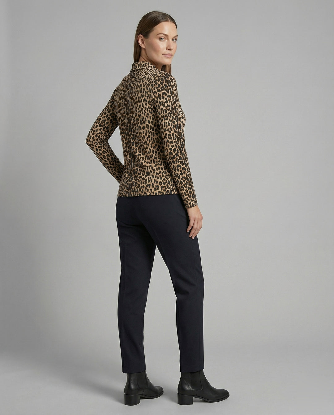 Product 15576240881994 - back_view