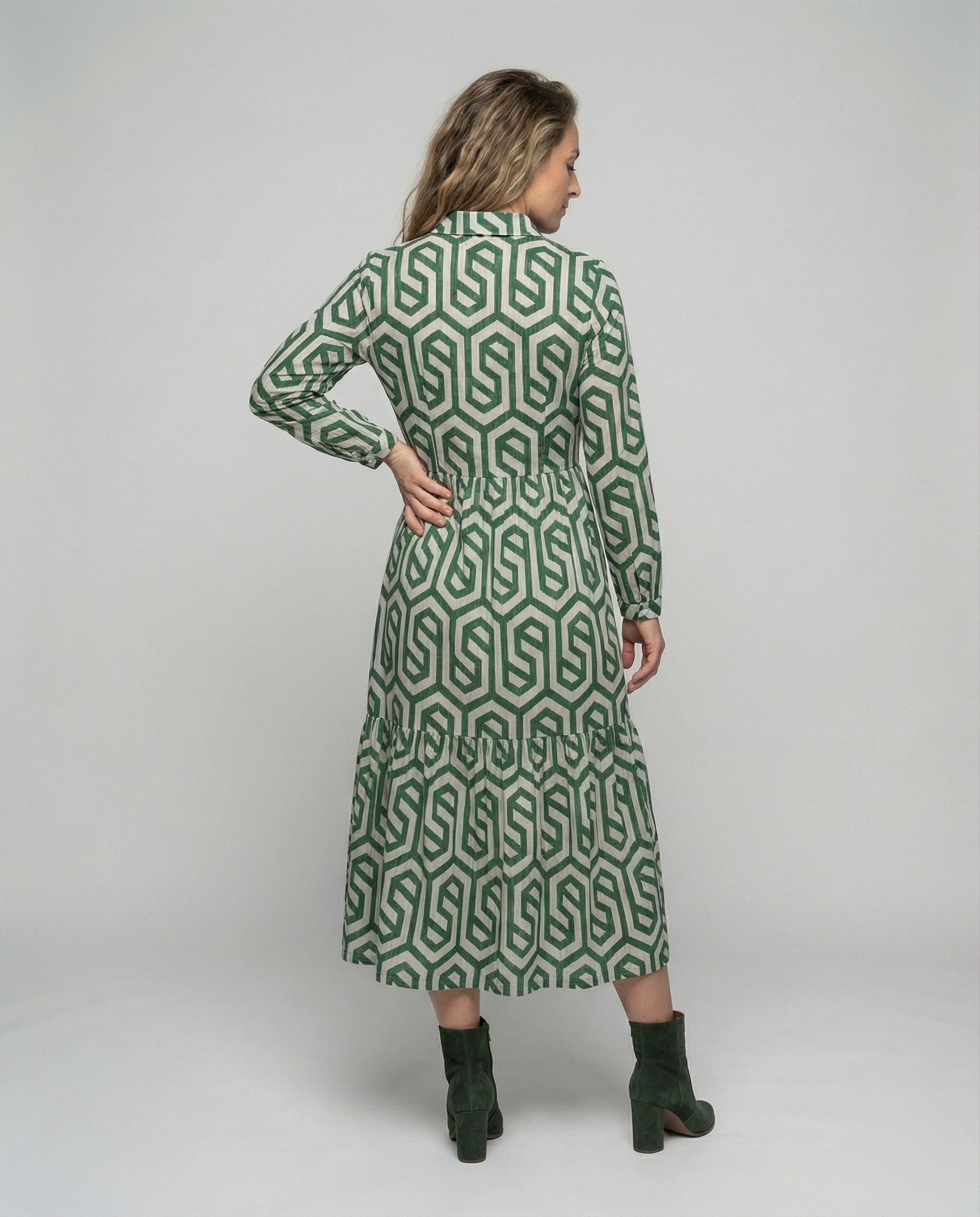 Product 15576242585930 - back_view