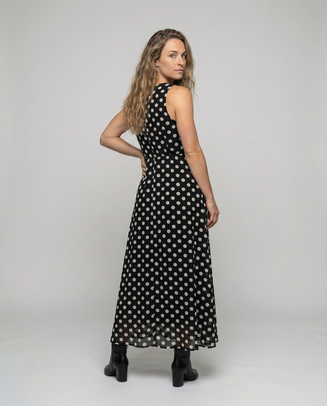 Product 15576244322634 - back_view