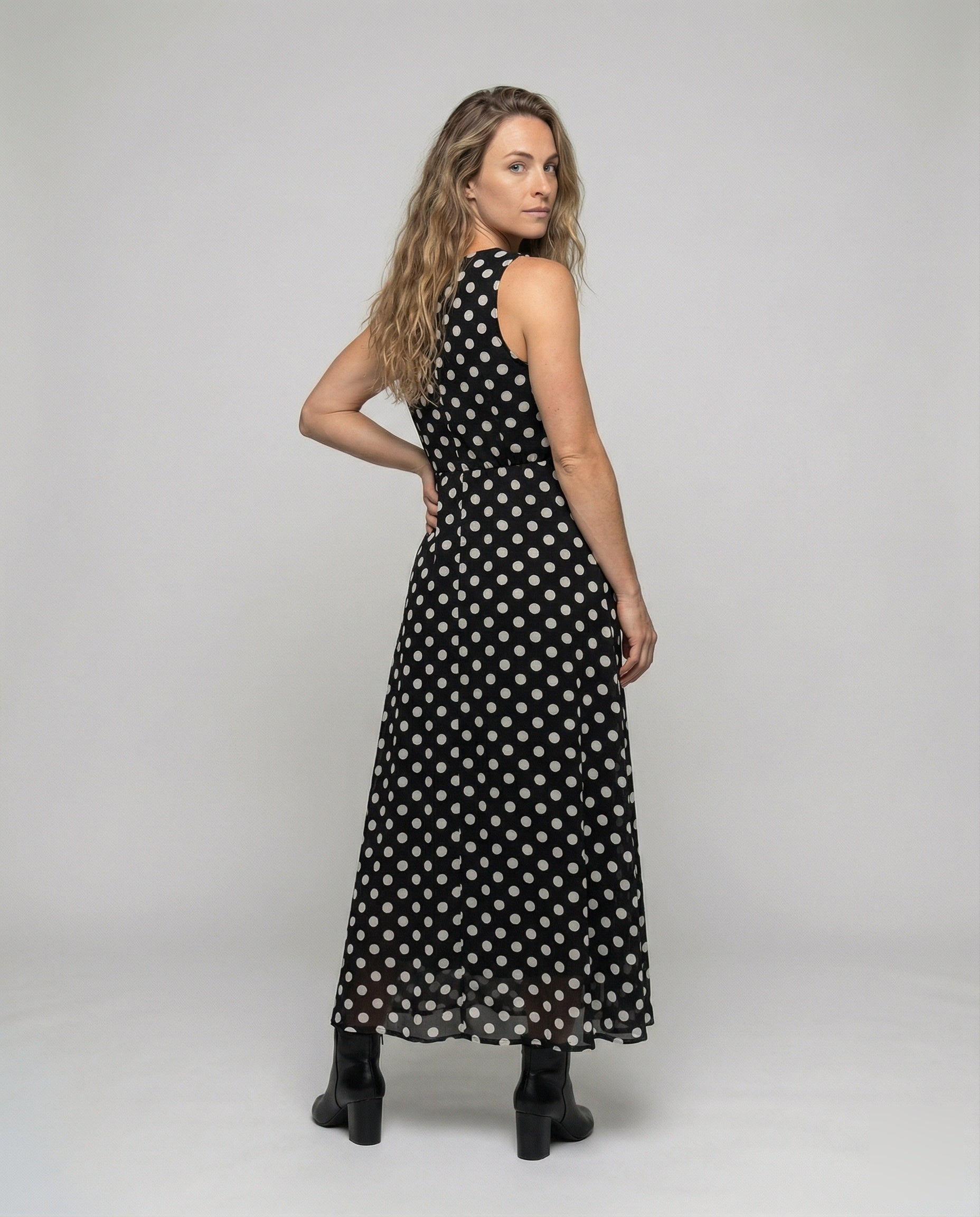 Product 15576244322634 - back_view