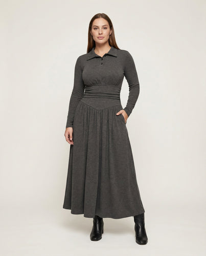 Damen nan tailliertes Maxikleid mit hohem Korsettbund, Polokragen und fließendem Jerseystoff R&B