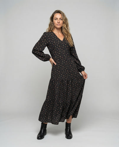 Damen nan tailliertes Stufenmaxikleid mit V‑Ausschnitt, angesetztem Volantrock und Ballonärmeln R&B