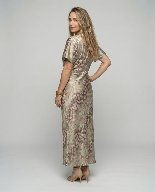 Product 15576250843466 - back_view