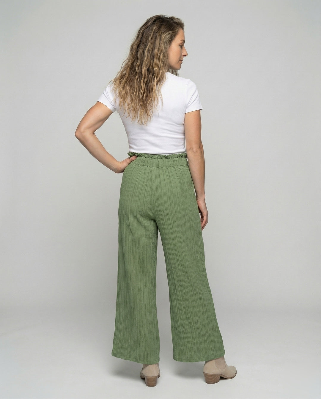 Product 15576251924810 - back_view