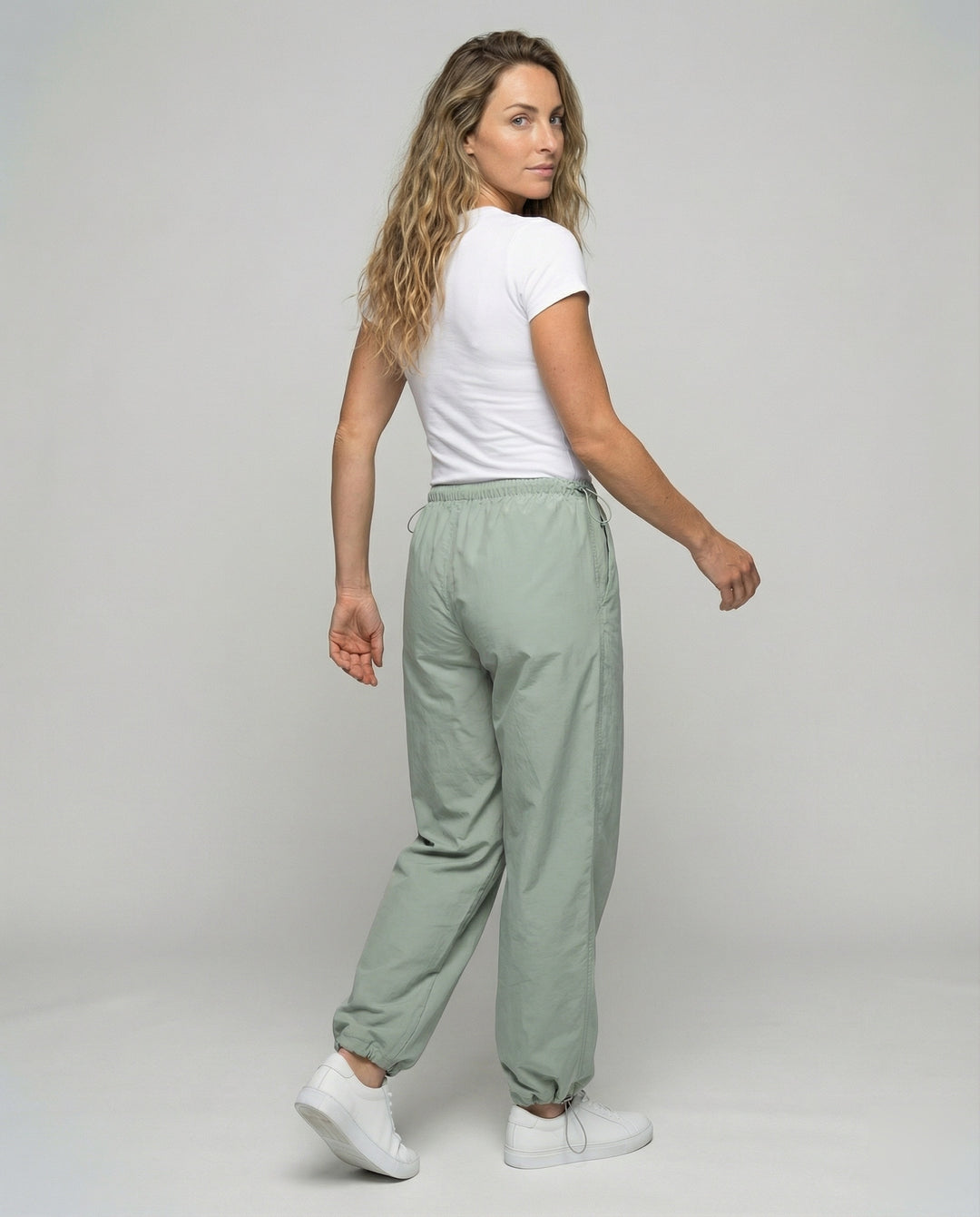 Product 15576251990346 - back_view