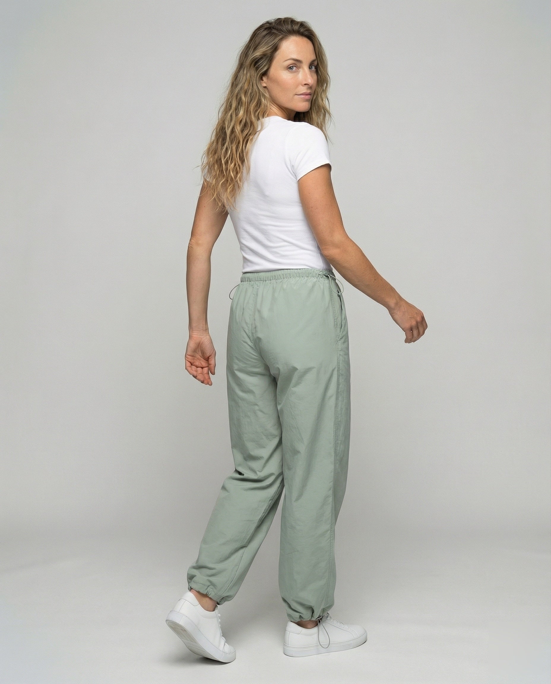 Product 15576251990346 - back_view