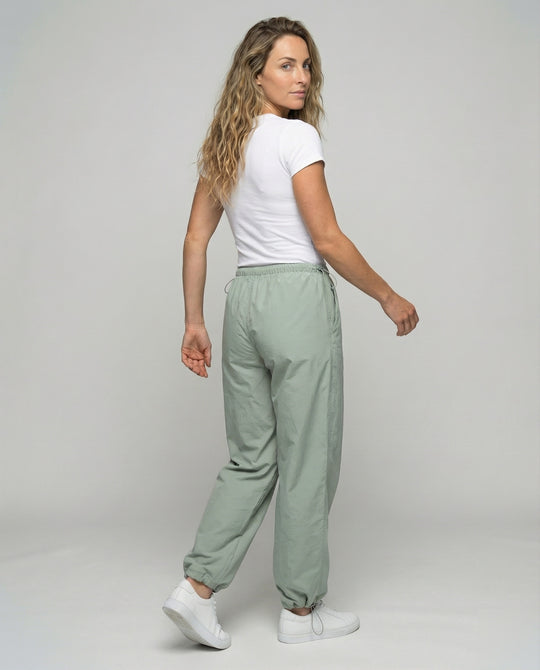 Product 15576251990346 - back_view