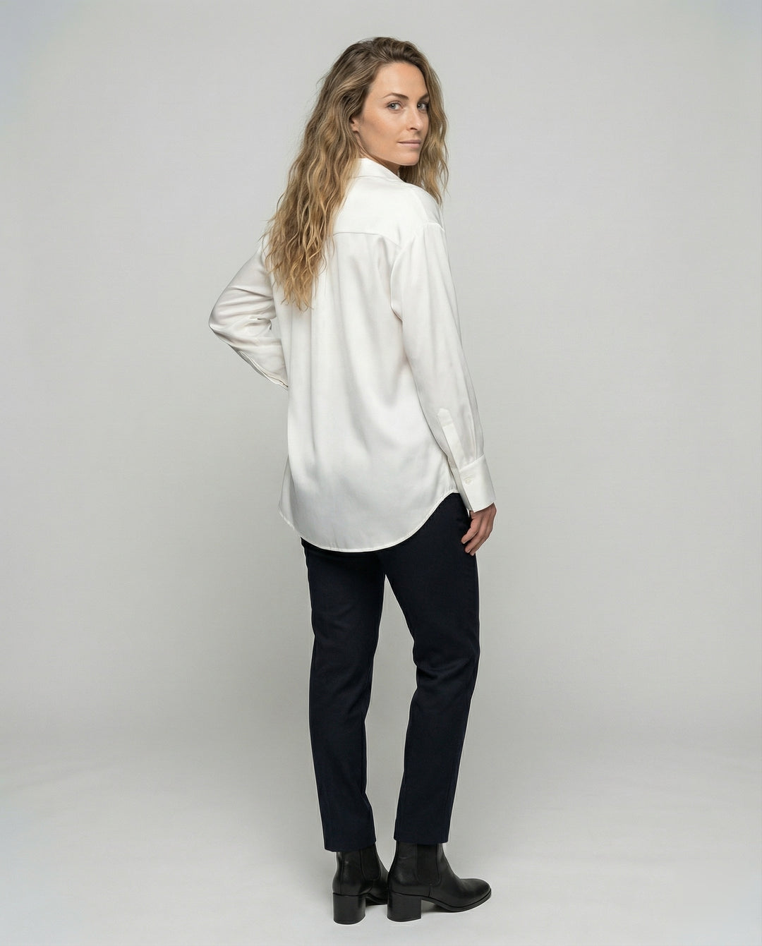 Product 15576253727050 - back_view