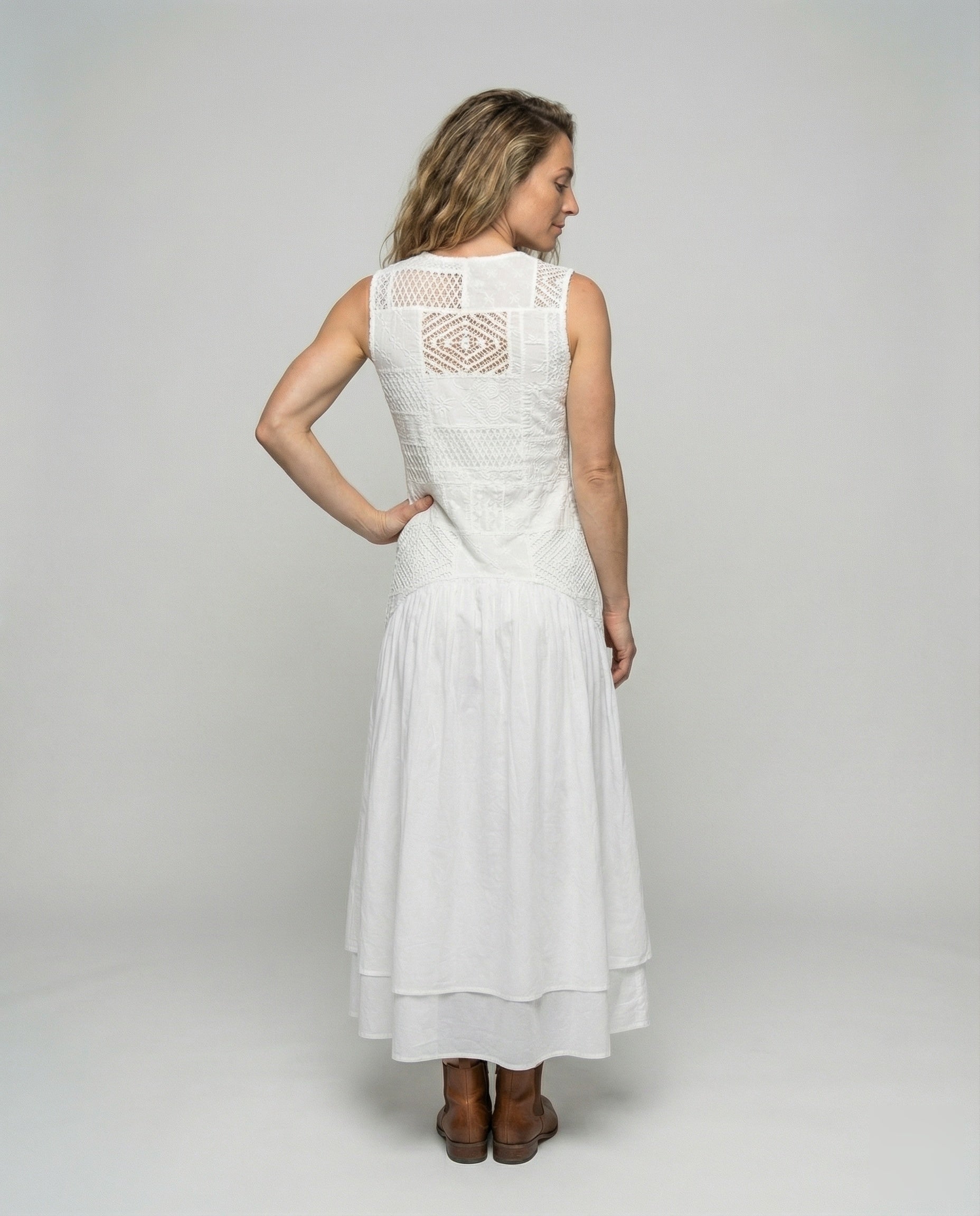 Product 15579251671370 - back_view