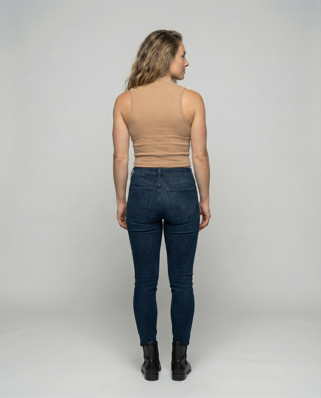 Product 15579252064586 - back_view