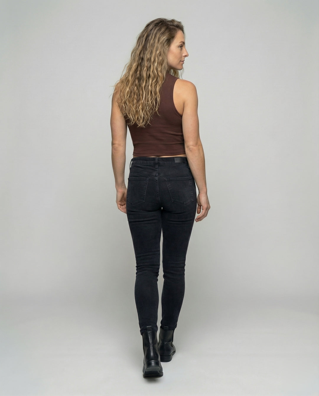 Product 15579252261194 - back_view