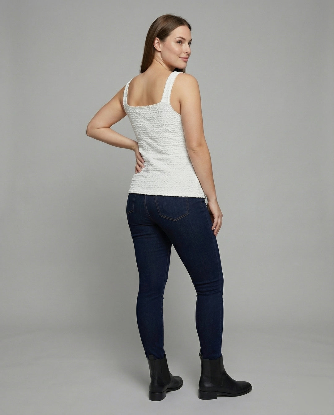 Product 15579256947018 - back_view