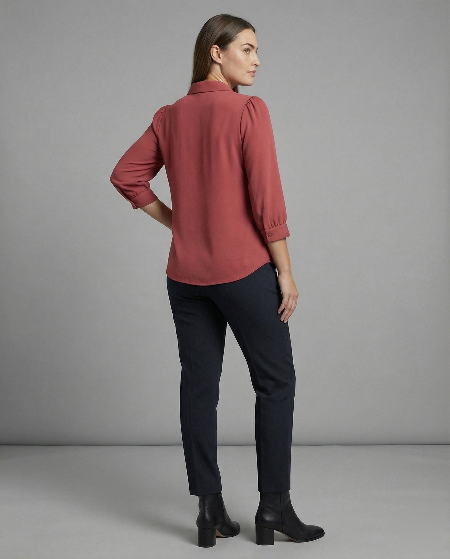 Product 15579257635146 - back_view