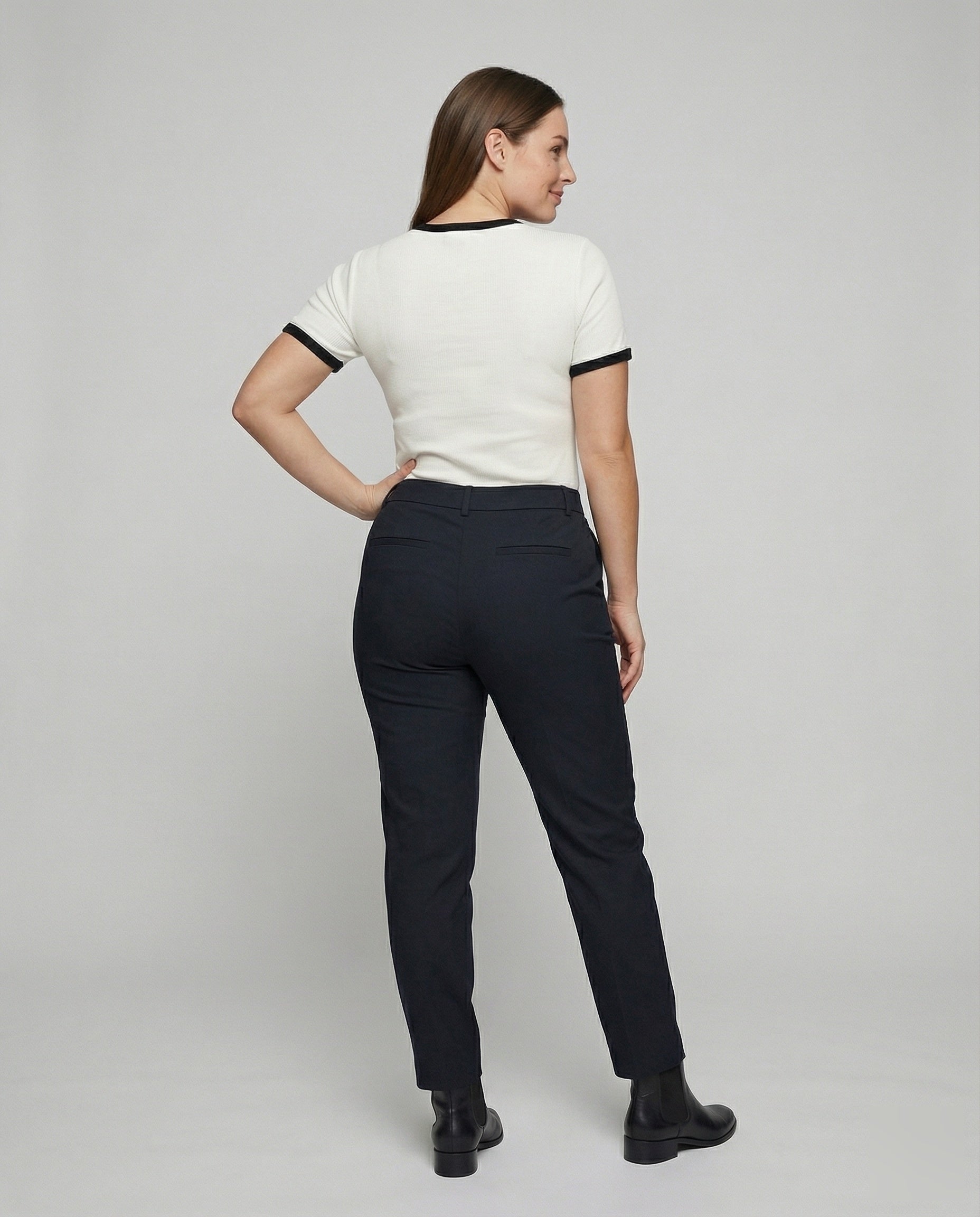 Product 15579260715338 - back_view
