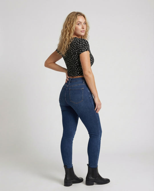 Product 15579269693770 - back_view