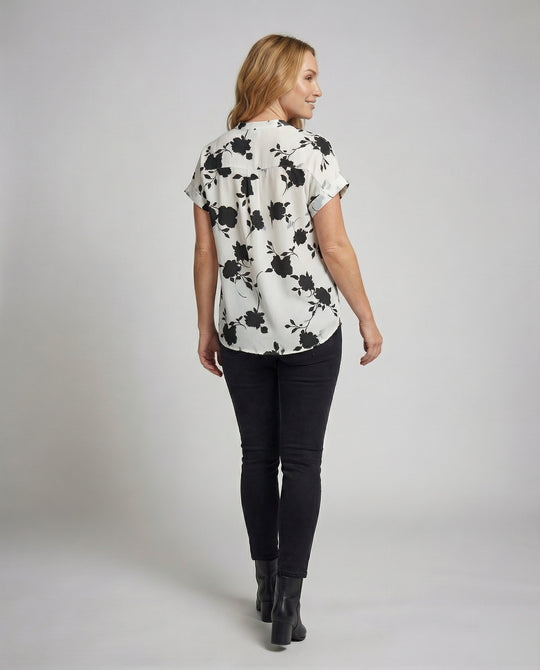 Product 15579272184138 - back_view