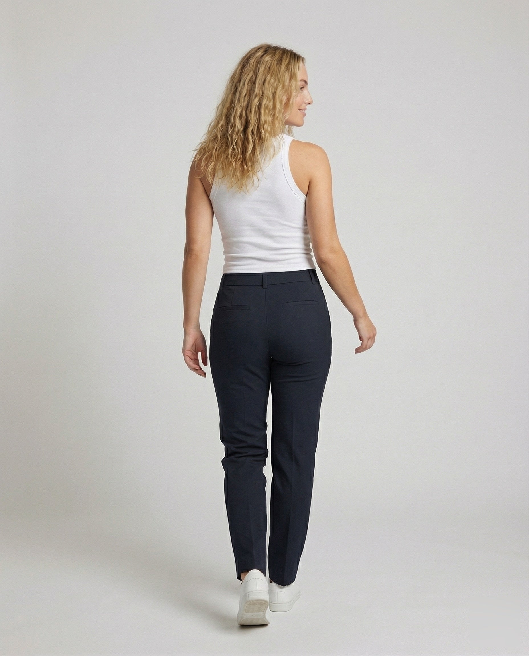 Product 15579275886922 - back_view