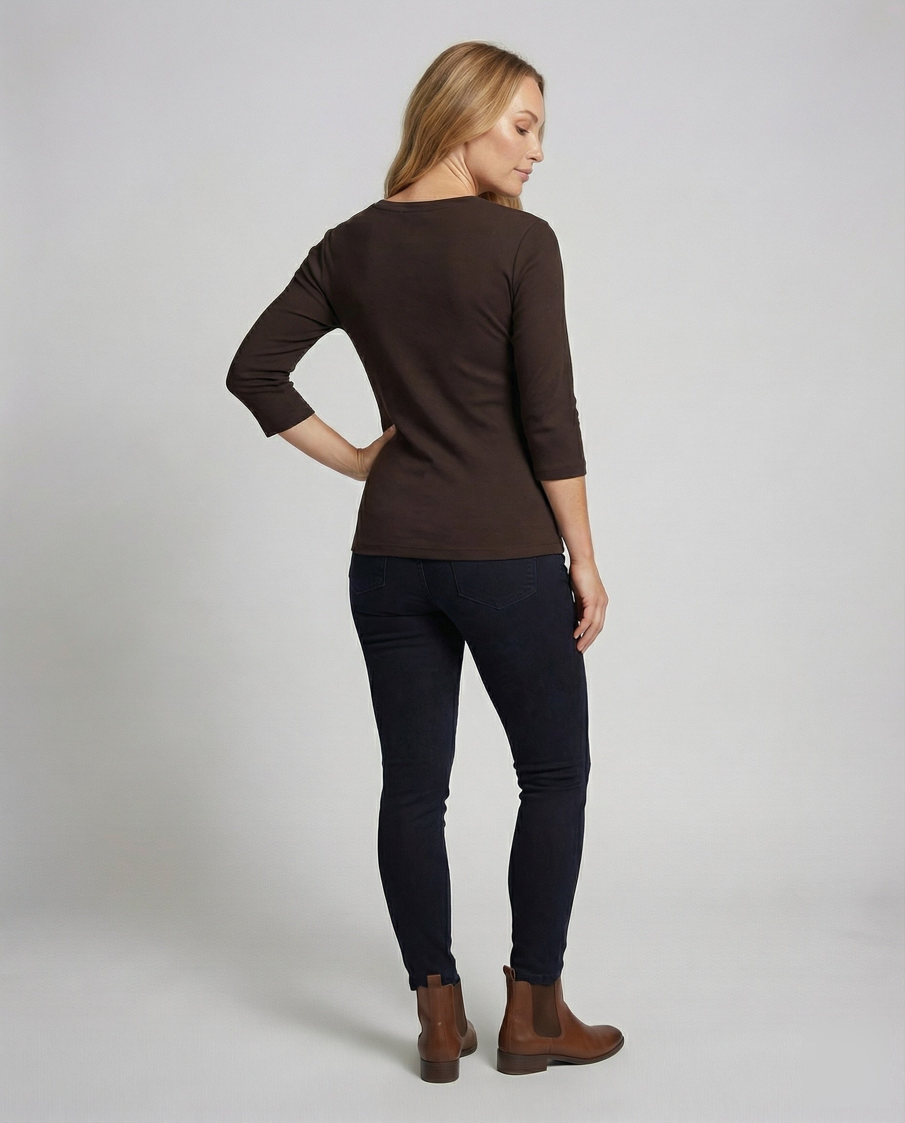 Product 15579278868810 - back_view