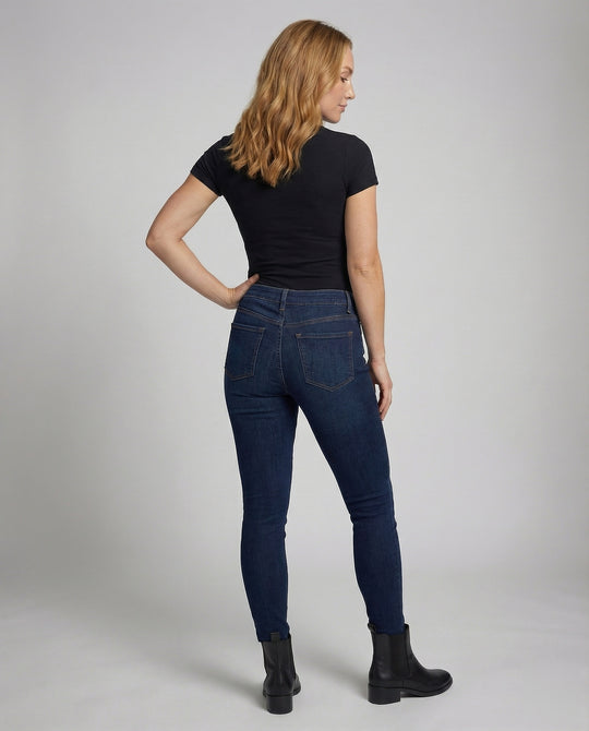 Product 15579280408906 - back_view
