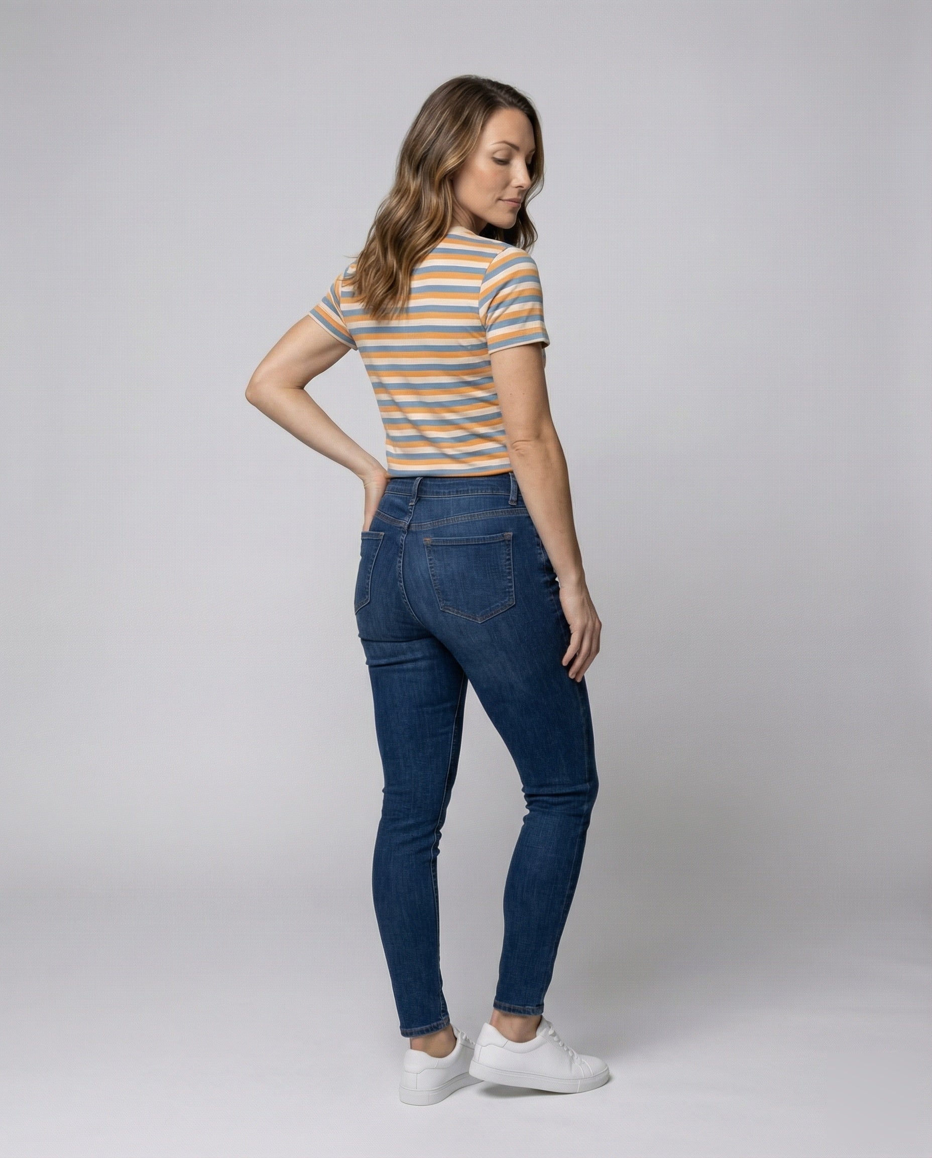 Product 15579286896970 - back_view