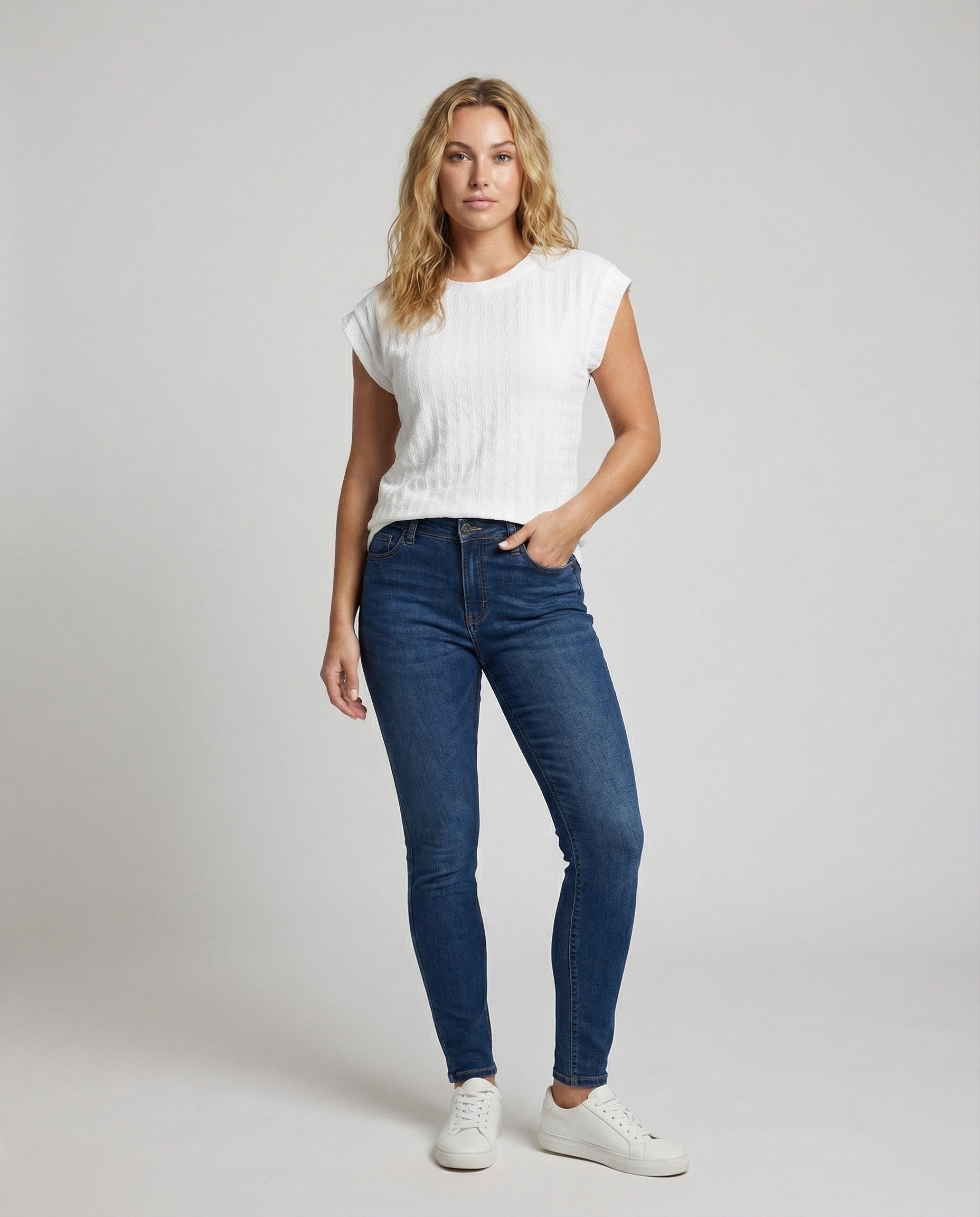 Product 15579287650634 - full_body_front