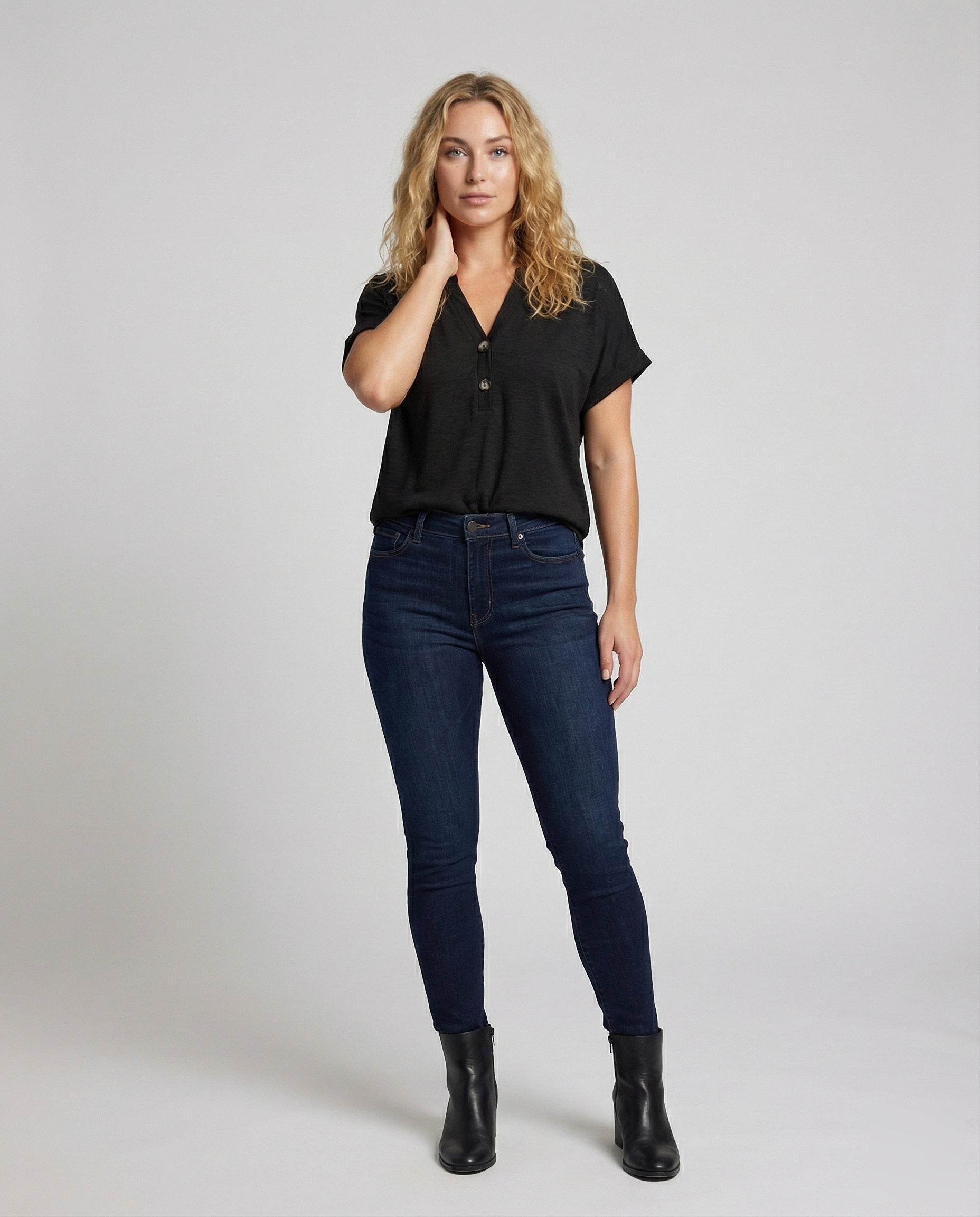 Product 15579288633674 - full_body_front