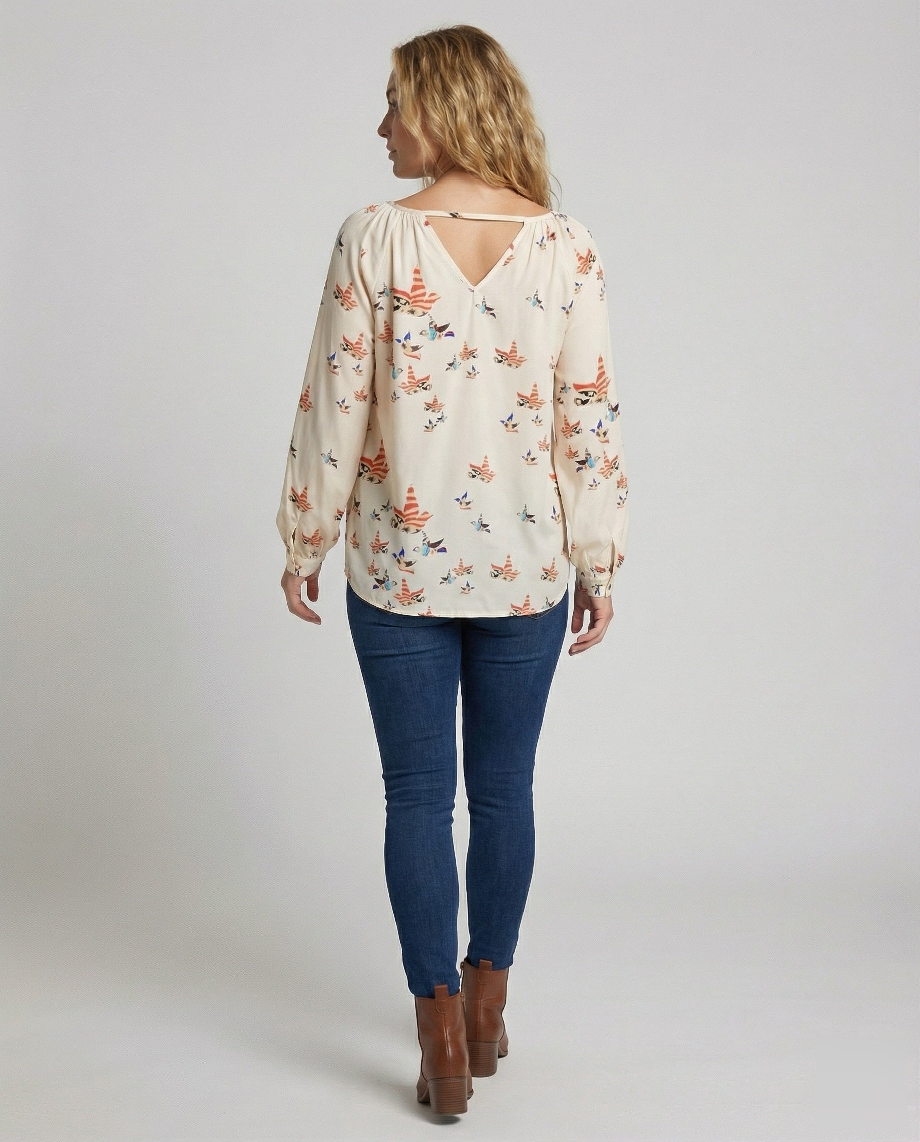 Product 15579289583946 - back_view