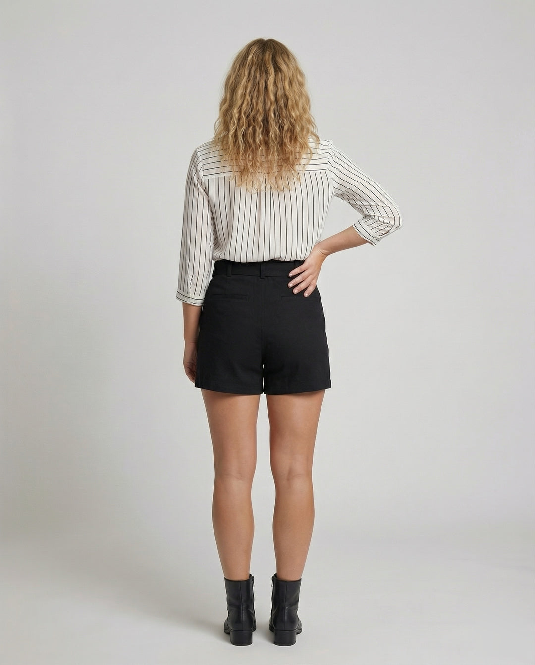 Product 15579289682250 - back_view