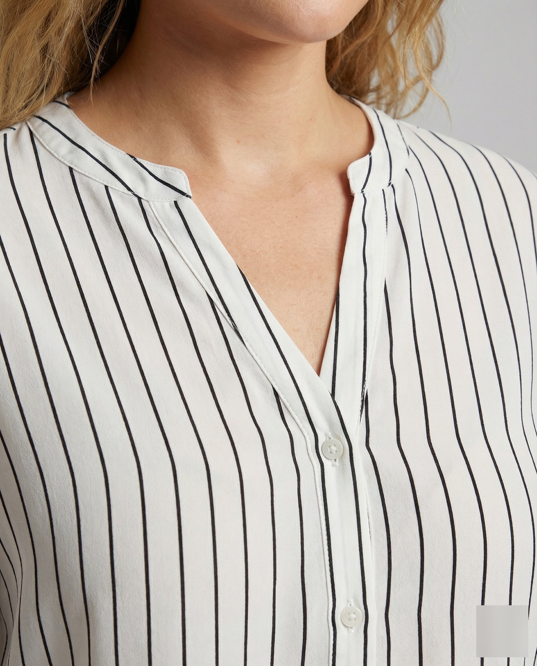 Product 15579289682250 - close_up_detail