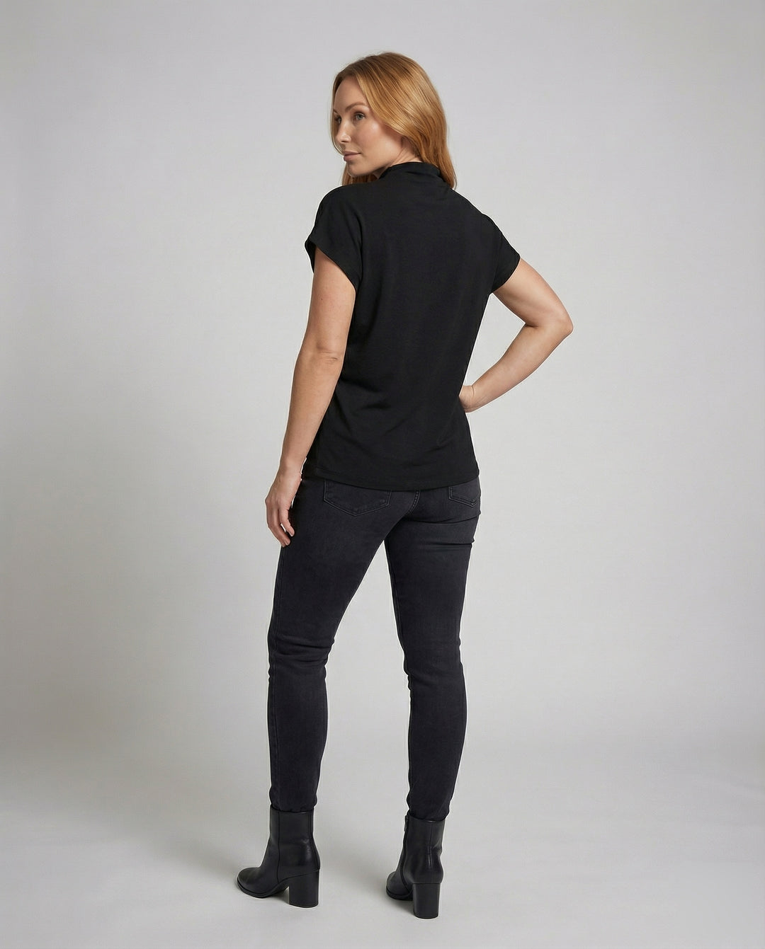 Product 15579291550026 - back_view
