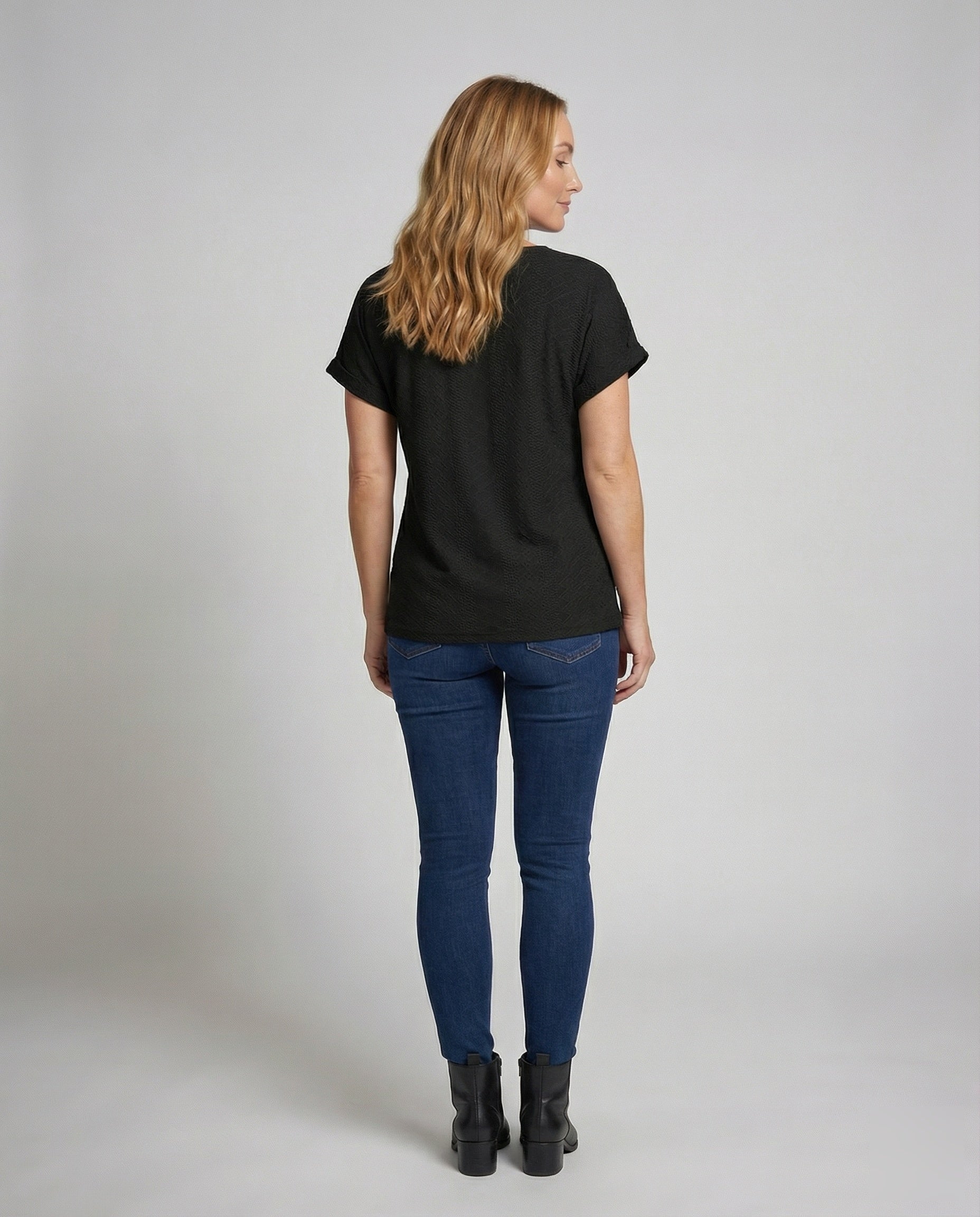 Product 15579292434762 - back_view