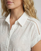 Product 15579296727370 - close_up_detail