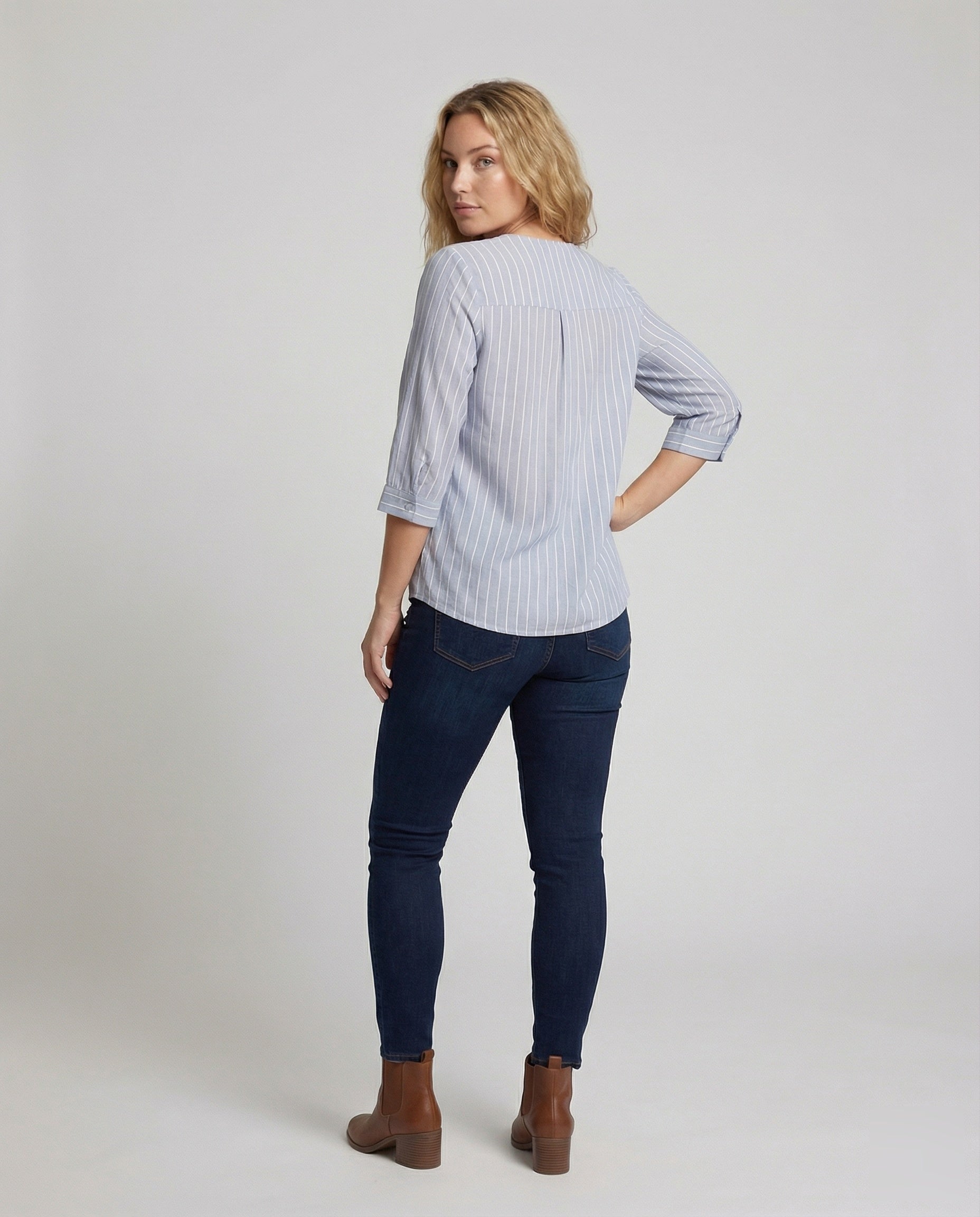 Product 15579298595146 - back_view