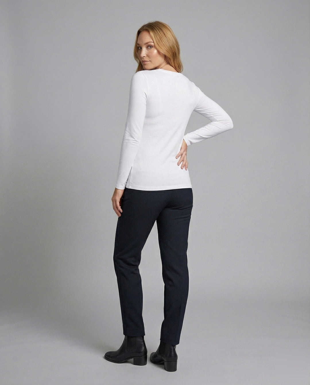 Product 15579308687690 - back_view