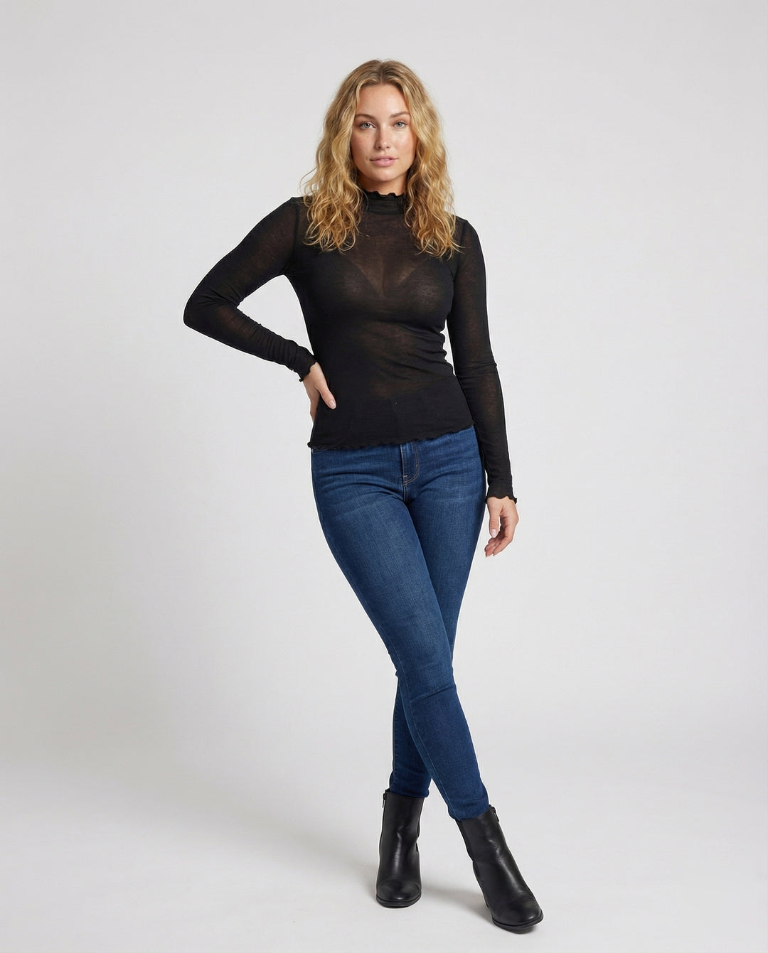 Product 15579317174602 - full_body_front